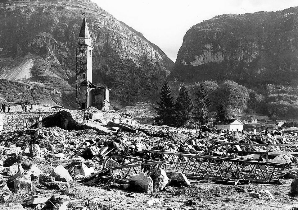 Marco Armiero, La tragedia del Vajont: Ecologia politica di un disastro, Einaudi 2023.