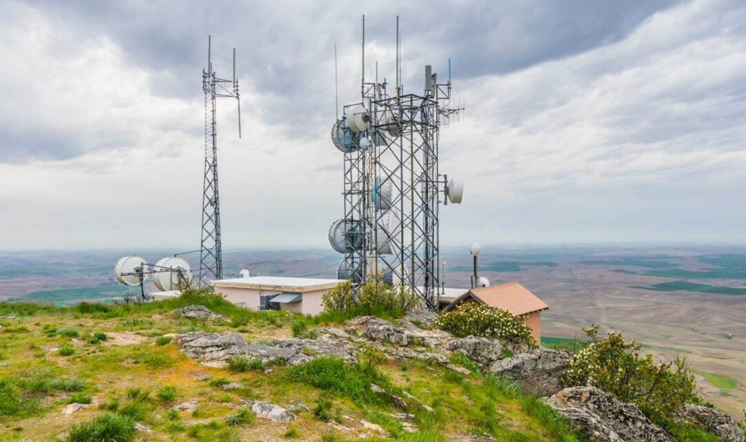 La potestà regolamentare dei Comuni in materia di localizzazione degli impianti di telefonia mobile