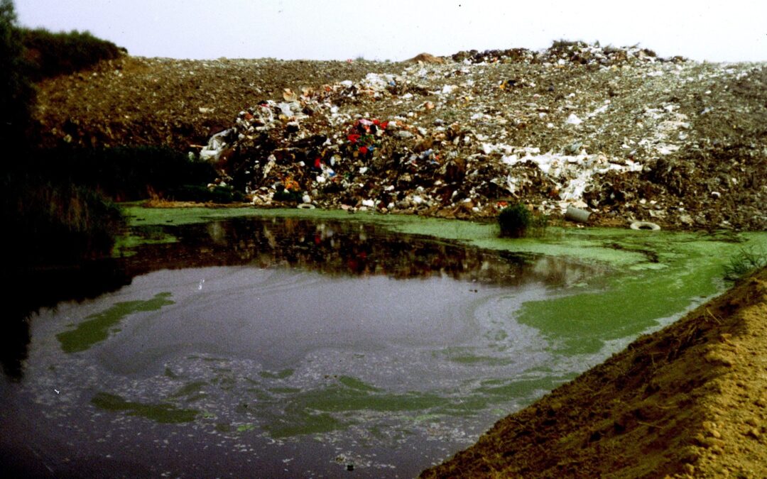 Il percolato tra rifiuto e refluo. Fratture ontologiche e continuità funzionale nella gestione integrata della discarica